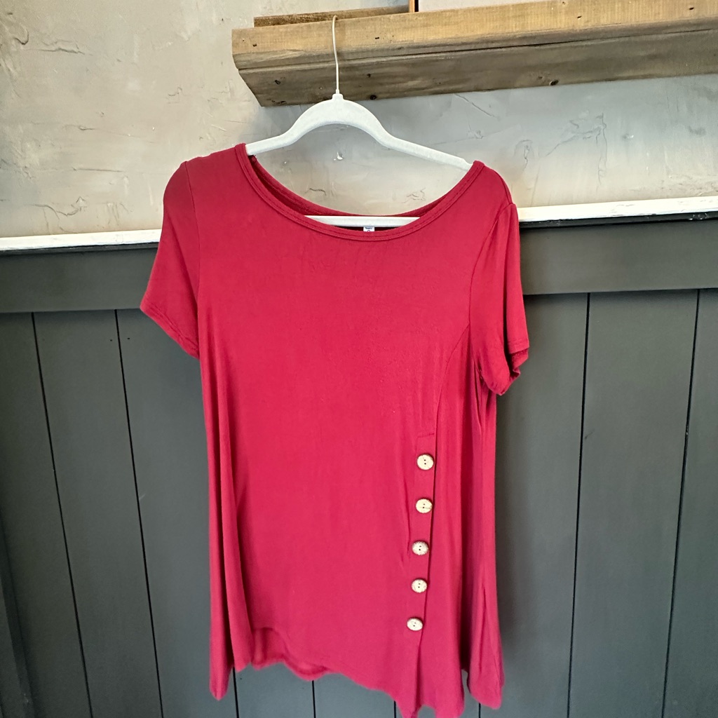 Jouica Assymetrical Maroon Red Short Sleeve Button Front Tunic Top Size Large